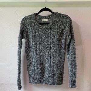 Abercrombie & Fitch Gray & White Cable Knit Sweater